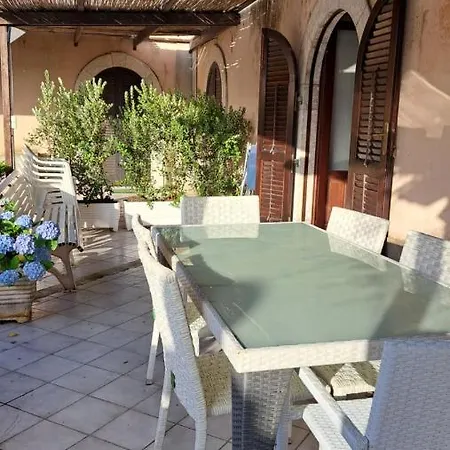 Casa Piazzetta Dell' Angonia Дом отдыха Милаццо